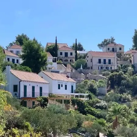 Asteroidea - Tiha Mala וילה