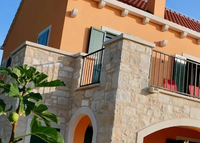 빌라 Asteroidea - Tiha Mala 수티반