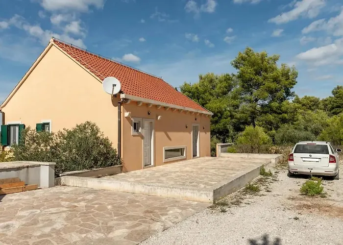 빌라 Asteroidea - Tiha Mala